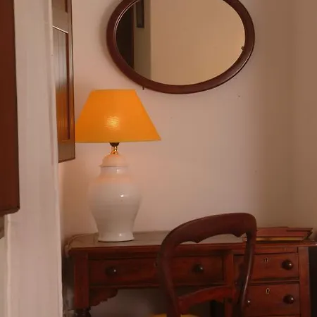 La Casa De La Iglesia Inn *